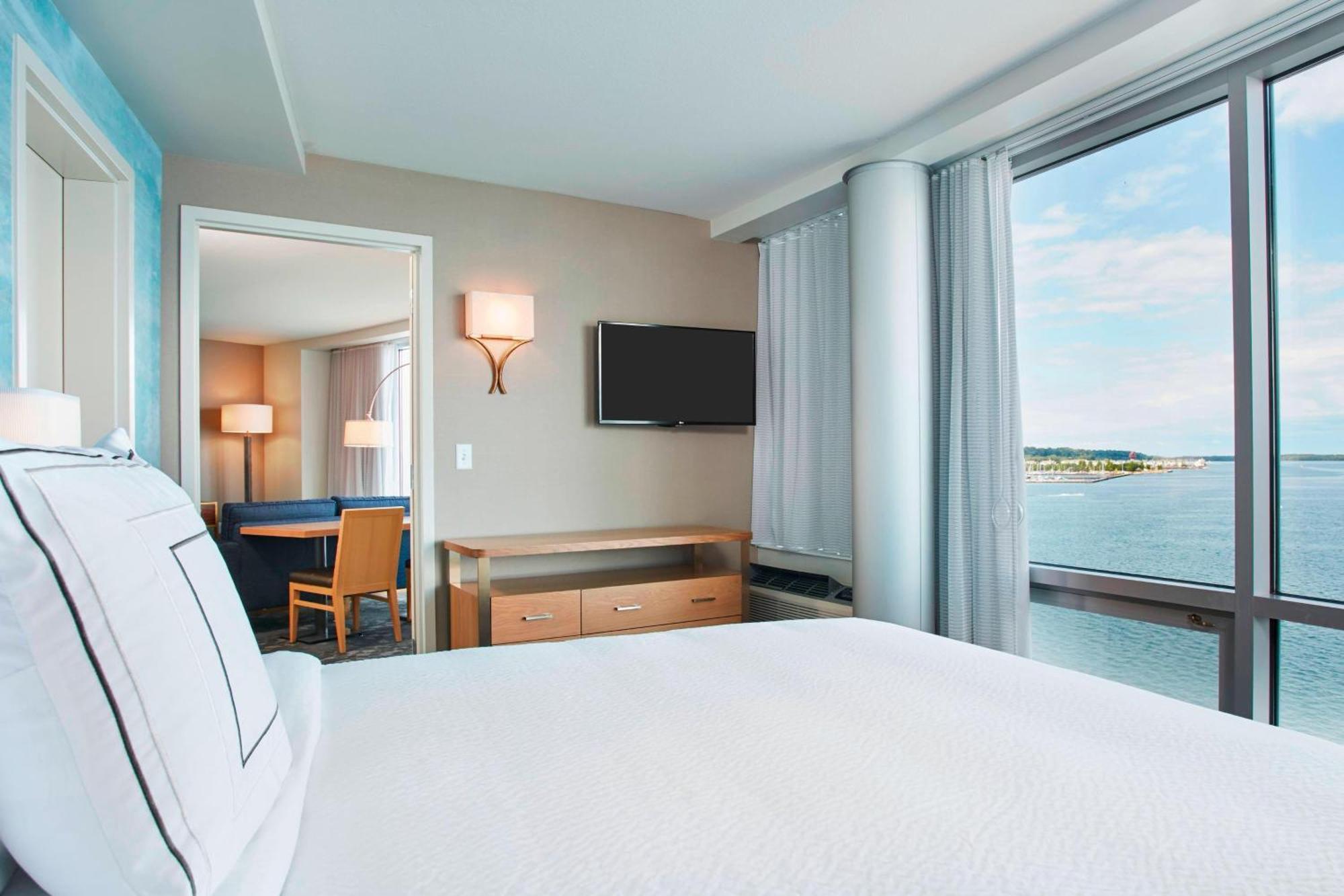Courtyard By Marriott Erie Bayfront Hotel Kültér fotó